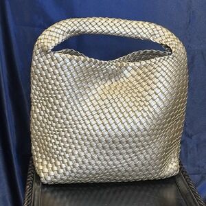 Large Woven Tote Bag Metallic Gold Shoulder Bag Purse-New with Tags & Beautiful!